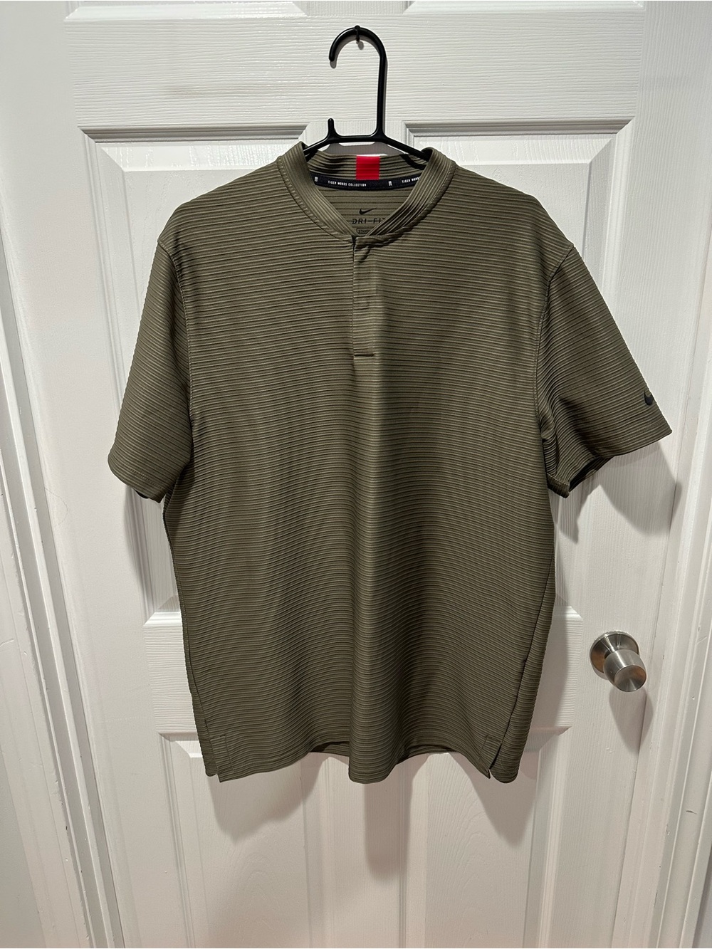 Nike Golf Tiger Woods Collection TW Blade Collar Polo Mens Large Olive Green